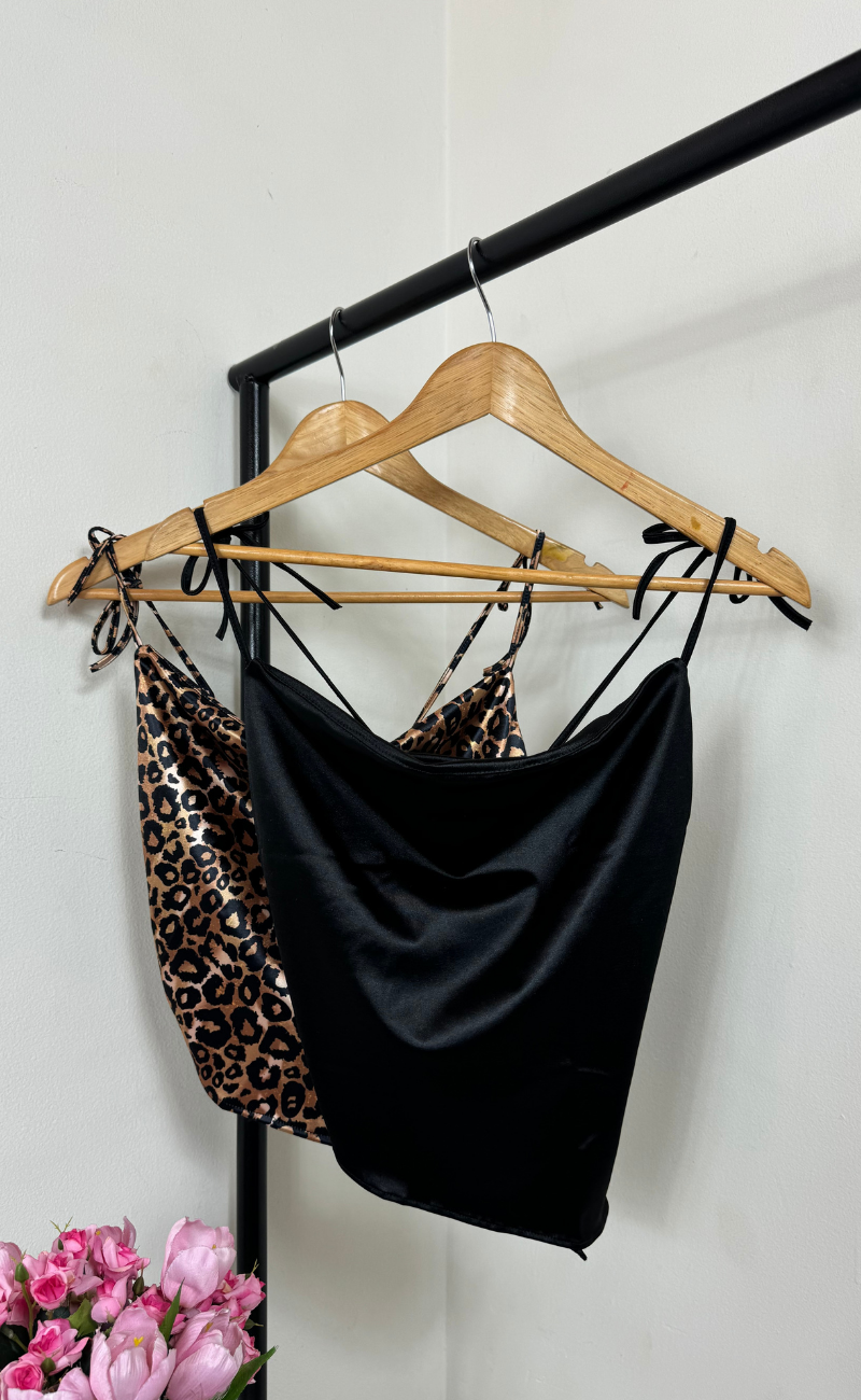 Blusa Saten licrado - Color negro
