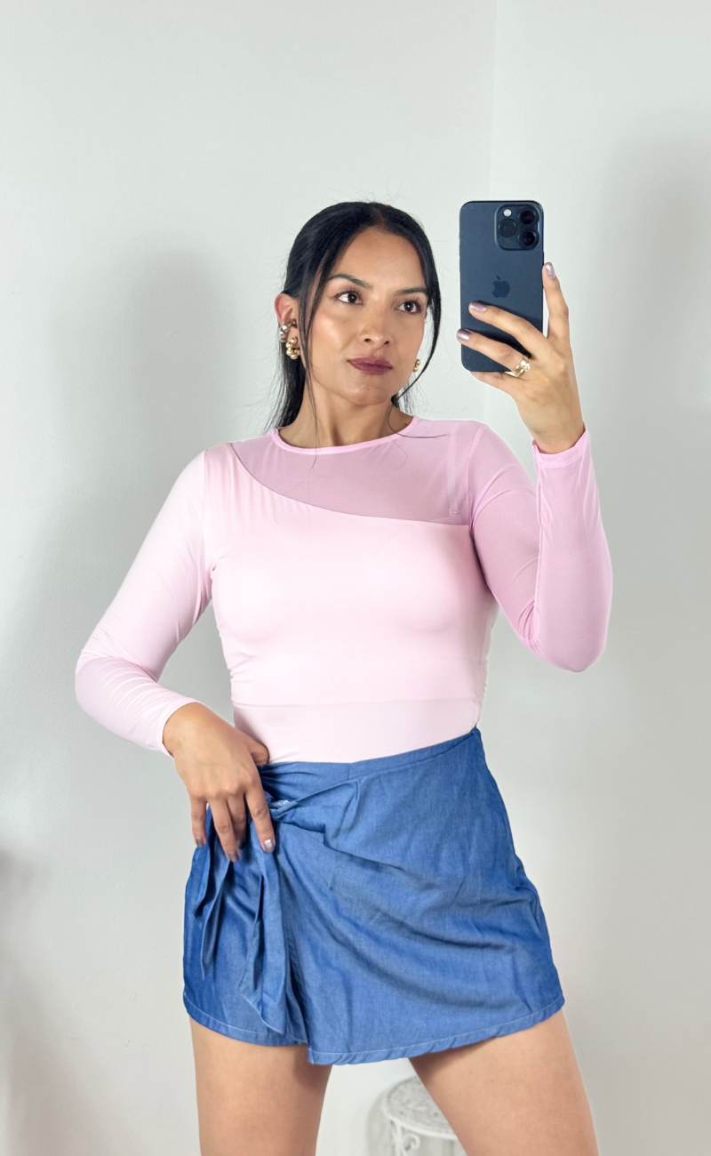 Body asimétrico en licra amorella con transparencias