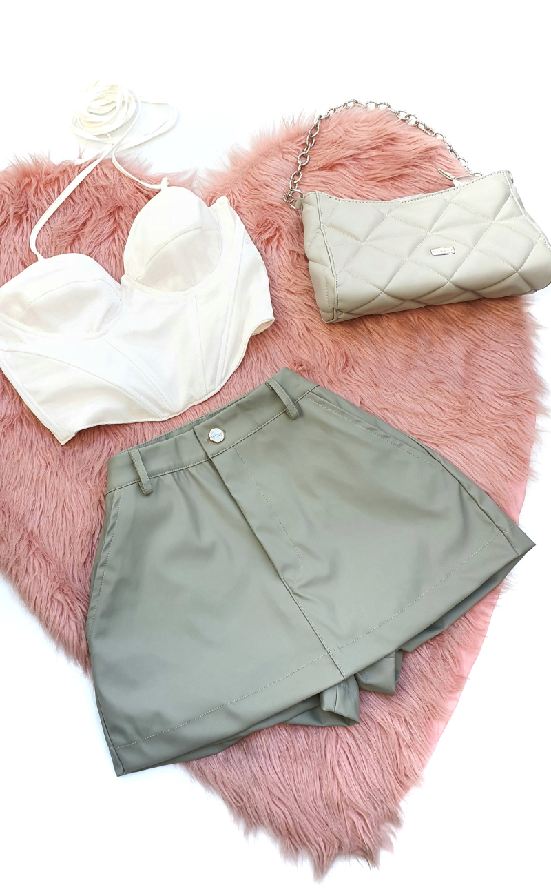 Falda Short Cuerina