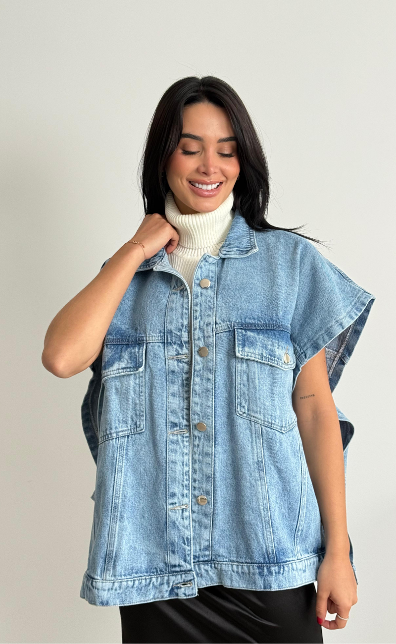 Chaleco oversize en denim con pasadores laterales