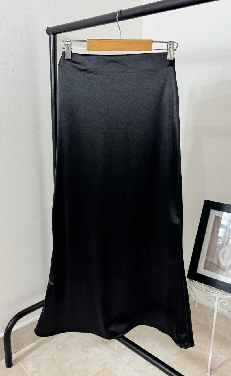 Falda licra satinada