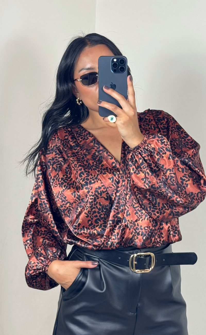 Blusa Saten - Animal Print