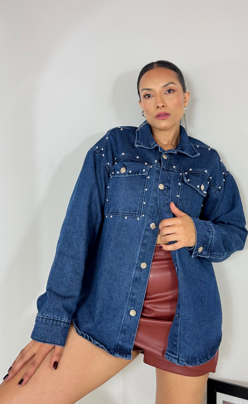 Chaqueta clásica en denim rígido-Taches
