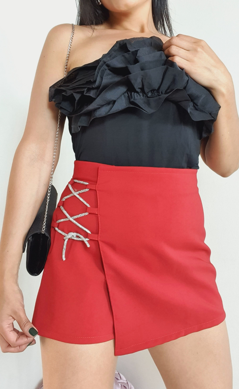 Falda short en escuba licrada